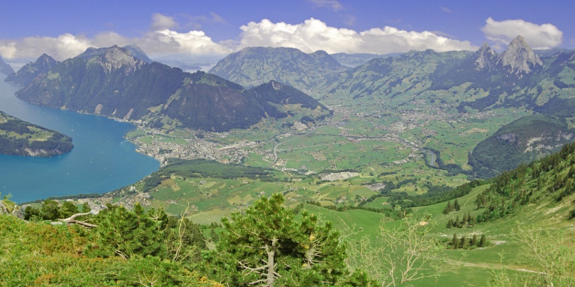 streumeyer's tweet image. Grandios! Die Schwyzer Tal- und Gipfeltour! Mitten in der vielfältigen Berg- &amp;amp; Seenlandschaft der Zentralschweiz sind in 6 Tagesetappen 120km mit 6000 Höhenmetern zu erwandern! 42h Wanderzeit!
#wirbrauchenschweiz
ilovelucerne  #SchwyzTourismus
…