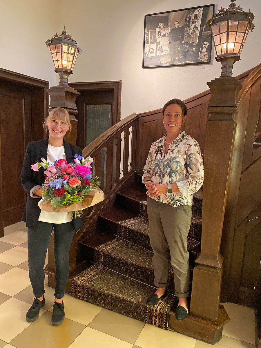 Neue Leiterin des Stadtmuseum #Bocholt, Lisa Merschformann, seit 1. Juli in Bocholt tätig. 27-jährige gebürtige Vredenerin erfüllt sich Kindheitstraum. Kulturchefin Jule Wanders (r.) heißt die gelernte Kunstwissenschaftlerin willkommen. presse-service.de/data.aspx/stat…
