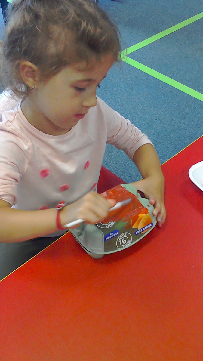 ThorpMiss's tweet photo. We are making pirate treasure chests!
First step, painting it brown.
#eyfsmps #eyfs #creative #painting #junkmodelling #pirates #treasurechests https://t.co/5sg5Ro0r4z