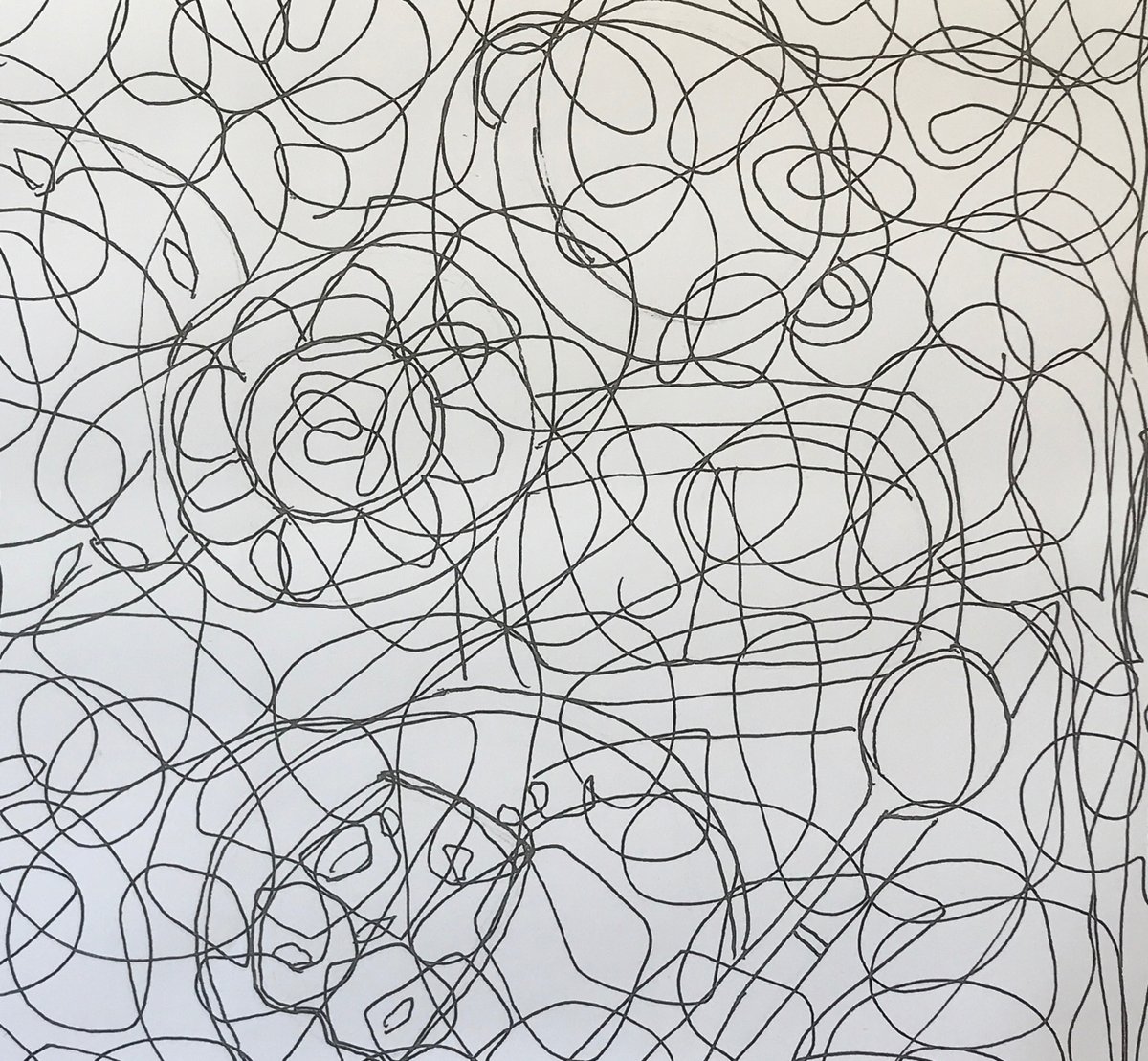 drawmeahome's tweet photo. This is no piece of cake (but a drone's eye view of one)! Getting ready for Draw Me a Home exhibition at @departurelounge_ window and online 13thJuly-17Aug....⁠
⁠
#luton #drawmeahome #iditelianathan #creativequarantine @culturetrustuk @departurelounge_⁠ #drawing⠀⁠ https://t.co/tFs3CTj8OB