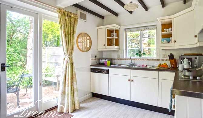 Hostelsman's #cottageoftheday is Little Berwick Cottage #Dorset 🇬🇧

hostelman.com/places/united-…

More #cottages &amp; #holidayhomes on #Hostelman at hostelman.com

#UnitedKingdom #holidayhome #cottage #vacation #travel #travelling #traveling #hostelmansworld #getyourguide