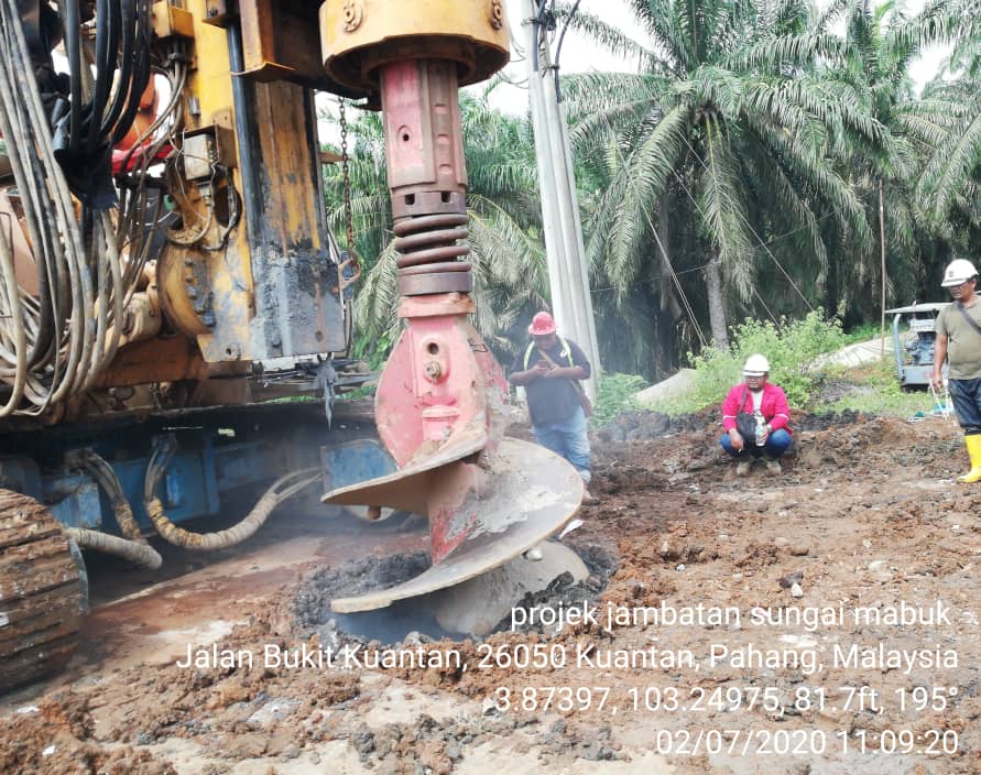 Kemajuan kerja Projek Menggantikan Jambatan Sungai Mabuk <a href="/suhaimij1962/">@suhaimij1962</a> <a href="/IrAzlizu/">Azlizu binti Baharuddin</a> <a href="/JKRPAHANG/">JKR PAHANG</a> <a href="/JKRMalaysia/">JKR Malaysia</a> <a href="/CawJalanJKR/">Cawangan Jalan JKR Malaysia</a> <a href="/BpptimurCjJkr/">BPPTIMUR CJ JKR</a>