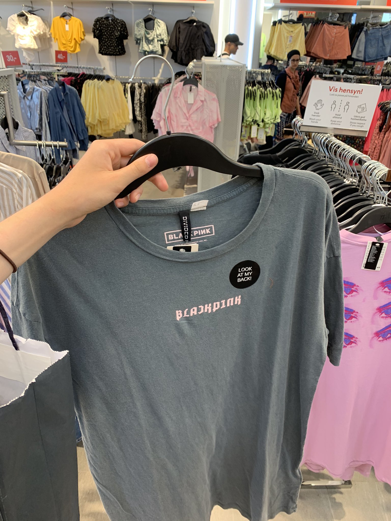 blackpink t shirt h&m