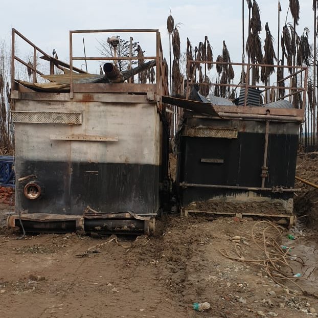 save_oil's tweet image. #OILupdate
4 loads of debris amongst others, like Mud Tanks, Trip Tanks, Well Servicing Pump were removed from the well plinth yesterday.