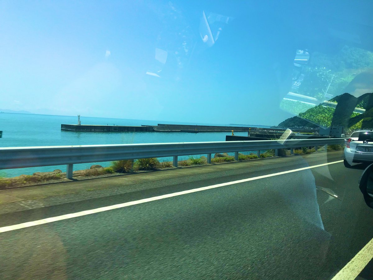 dream8___8's tweet photo. 静岡にて魚サンダル大活躍 https://t.co/Jkf6y7X54l