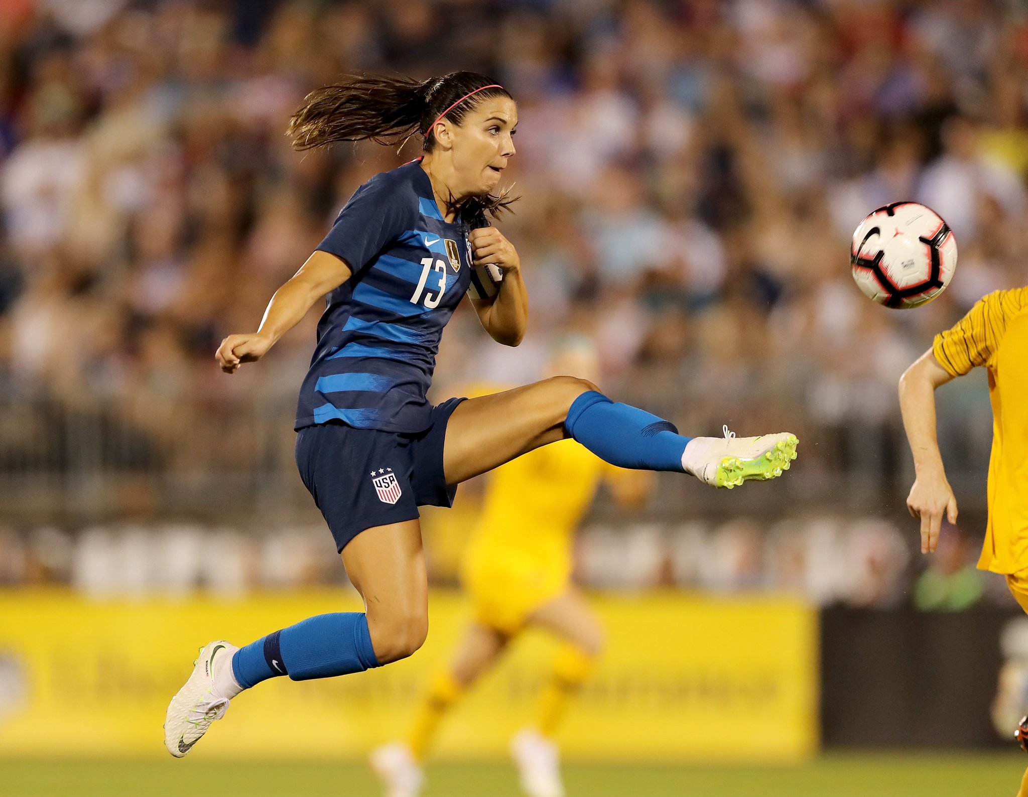  Happy Birthday to Orlando Pride and USA national team player, Alex Morgan!  