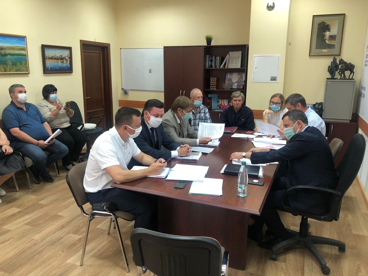 С активом <a href="/da4niki/">ДачникиПрибрежного</a> и руководителями городских структур обсудили, как идёт передача земельных участков дачникам Прибрежного. Как и обещал, держу ситуацию на личном контроле до полного разрешения вопроса. Это касается 3 тыс семей самарцев,к-е наконец получат участки в собственность