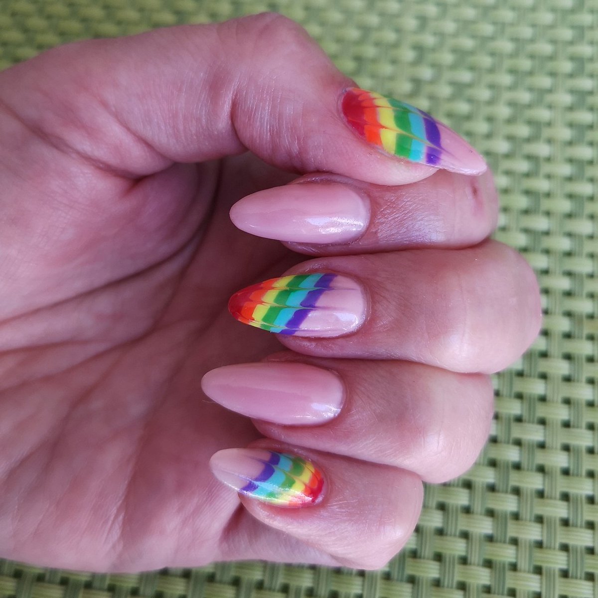 XxroseV's tweet photo. #nailart #nailtech #nailartist https://t.co/1LoI5nVEKo
