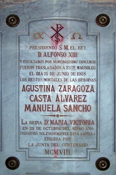 TwitstoriadeEsp's tweet photo. Hace hoy 212 años Agustina de Aragón disparaba el cañon que pararía el asalto francés a la puerta del Portillo en #Zaragoza. A escasos metros de la Iglesia del Portillo podéis visitar el discreto mausoleo a las heroinas de los sitios. https://t.co/9k90cvXr9f