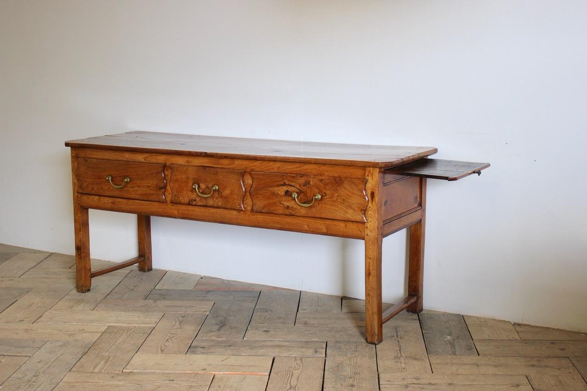 BrownriggUK's tweet image. Good Early 19th century French Figured Elm Serving Table.
See more here-bit.ly/3eTJCwm
#servingtable #elmservingtable #antiquetable #antique #furniture #interiordecor #design