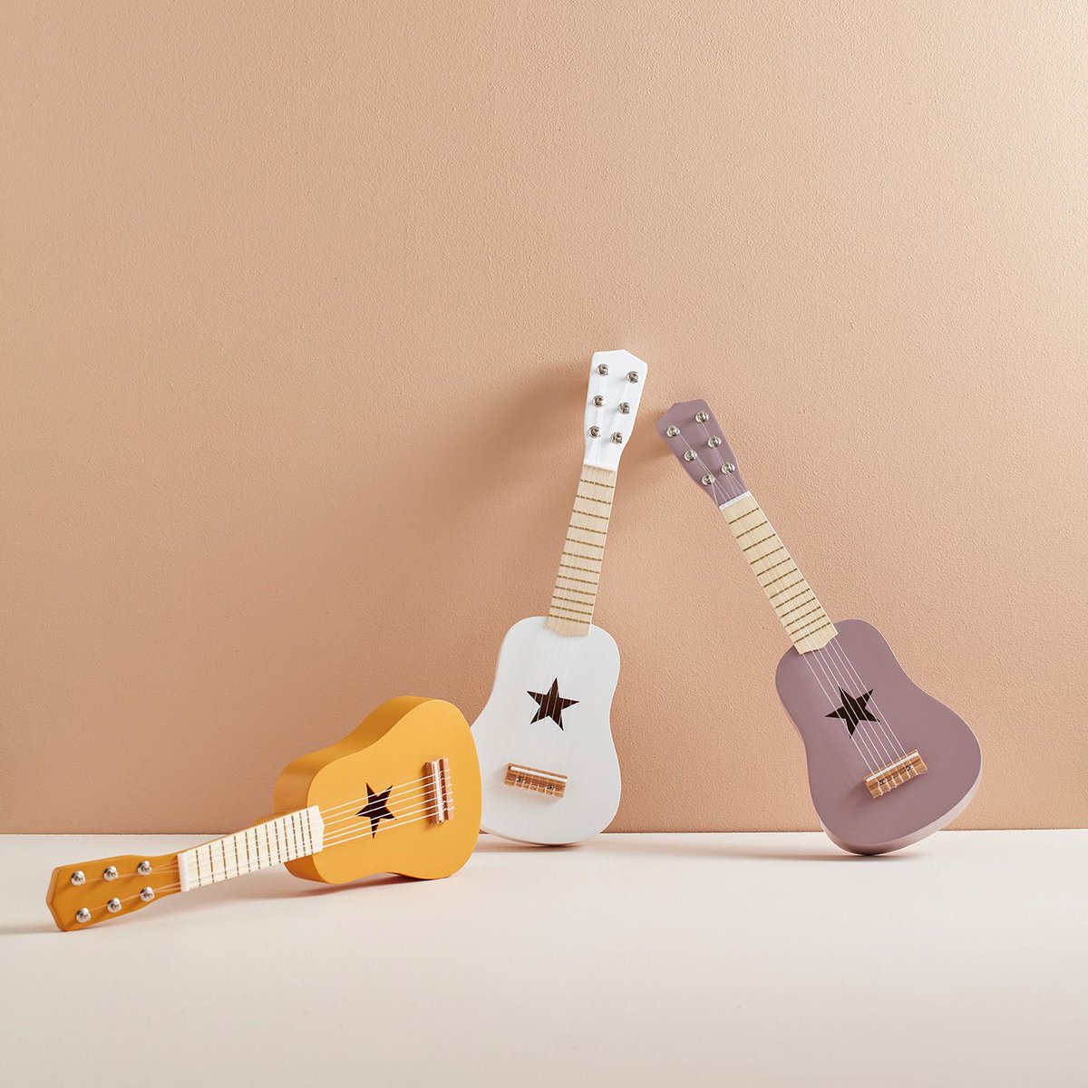 Little sneak peek of the new Kids Concept A/W collection. Coming this Autumn!
How gorgeous are these colours? 🧡
#kidsconcept #AW20 #newseason #toyguitar #woodentoys