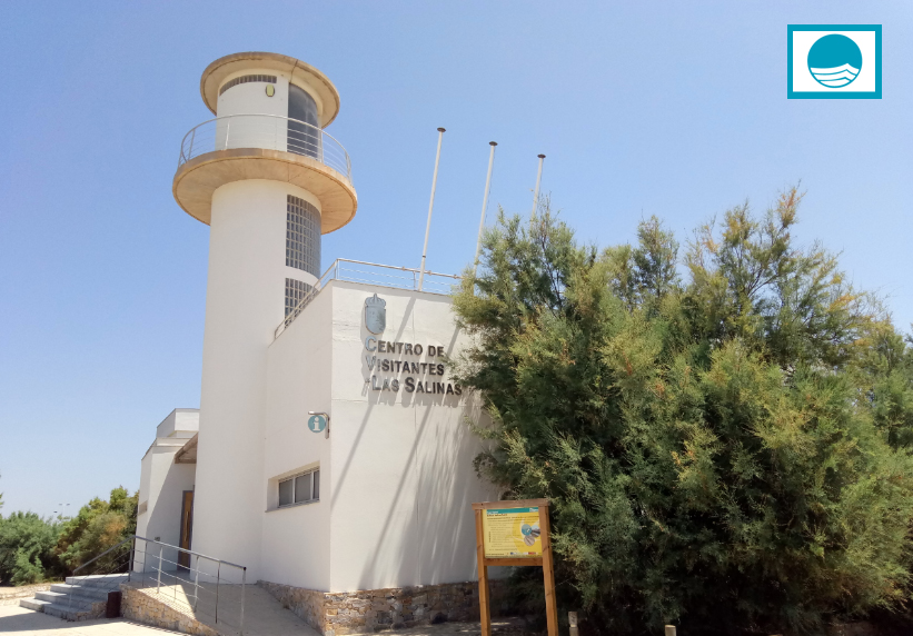 SalinasSPedroPR's tweet photo. Un año más hemos recibido el distintivo #CentroAzul en el #CVLasSalinas por la labor de #EducaciónAmbiental que realizamos sobre los #EcosistemasLitorales 🌊💚 Gracias https://t.co/Tzxye9EFQO