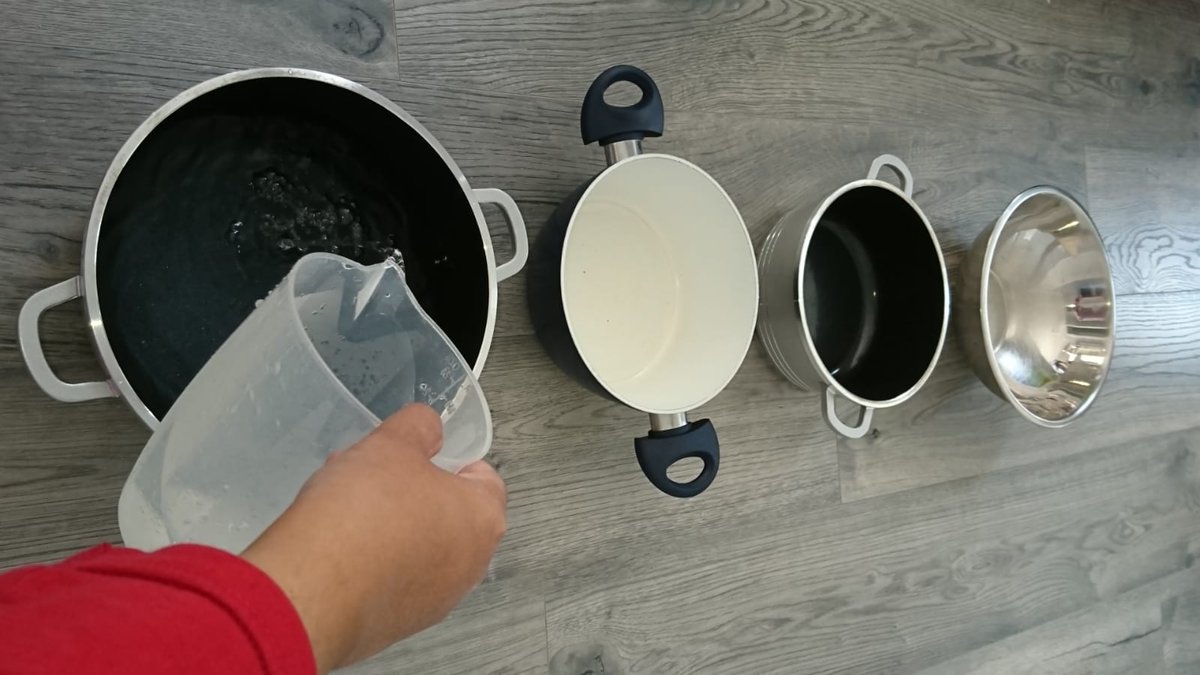 Mrs_Rehman_'s tweet photo. @ManorsidePoole Fun Sport's day activity! You will need to transfer the water from the first pot to the last using a jug. Water can only be transferred to the next adjacent pot. You cannot miss pots in between. Let me know how you get on! https://t.co/gBFexi5YTd