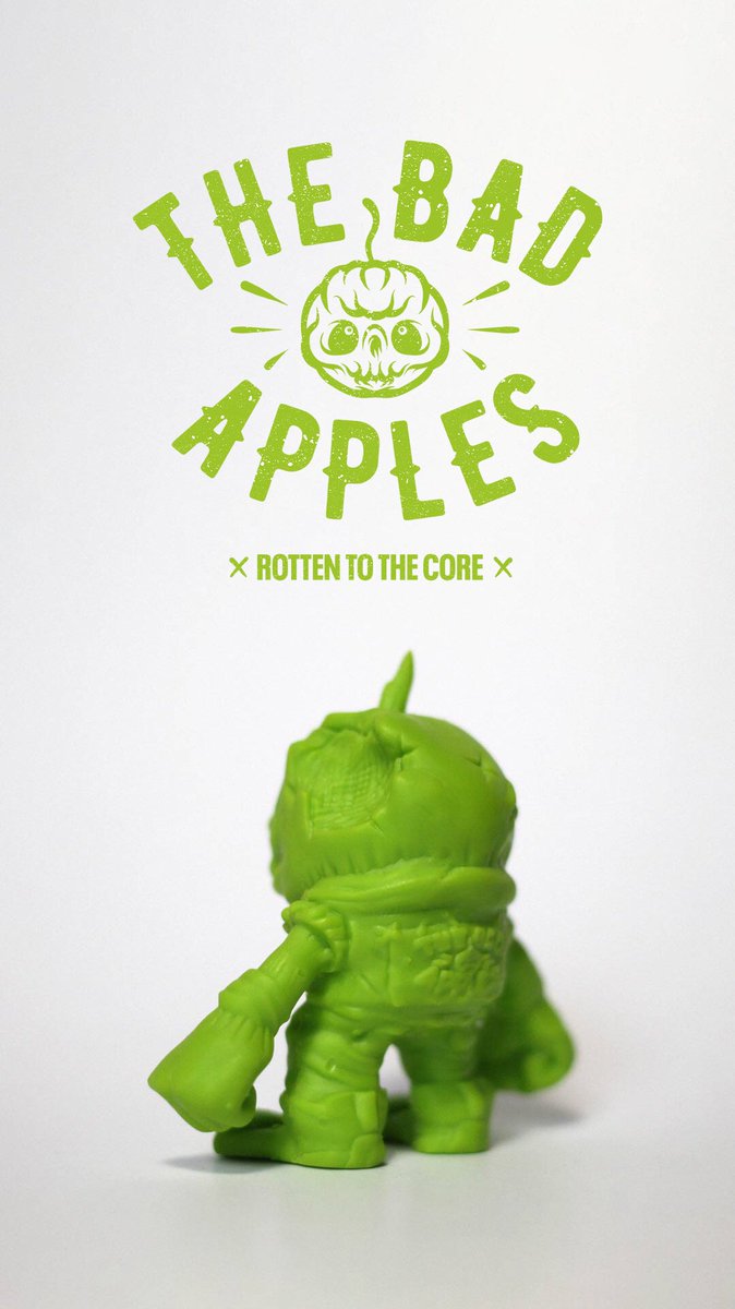 Series 1: Pippin - The Bad Apples 💀🍏 OUT NOW! mrgauky.com/shop/

#mrgauky #thebadapples #arttoys #indietoys #designertoy #toycollector #minifigures
