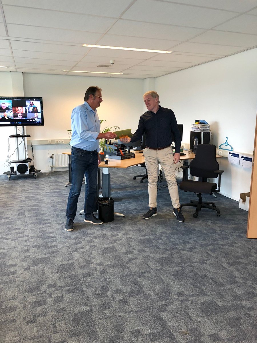 Hoera! Gisteren vierde TCG feest. Aniel Kesharie &amp; Edward Pison zijn 12,5 jaar in dienst bij TCG. Dit mooie jubileum mag dan ook gevierd worden met taart, cadeau’s en een speach van Toon Rijken. Bedankt voor jullie inzet en op de vele mooie jaren die volgen!