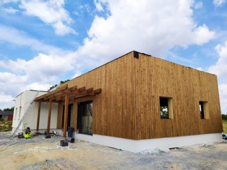 Toute l'équipe de maplaceencrèche est fière de vous présenter les premières photos de la crèche sur mesure créée pour le <a href="/zoobeauval/">ZooParc de Beauval</a> . 🎉

Nous travaillons sur cette crèche d'entreprise depuis de nombreux mois, et même le confinement n'a pas réussi à nous arrêter ! 🚀
#Parents