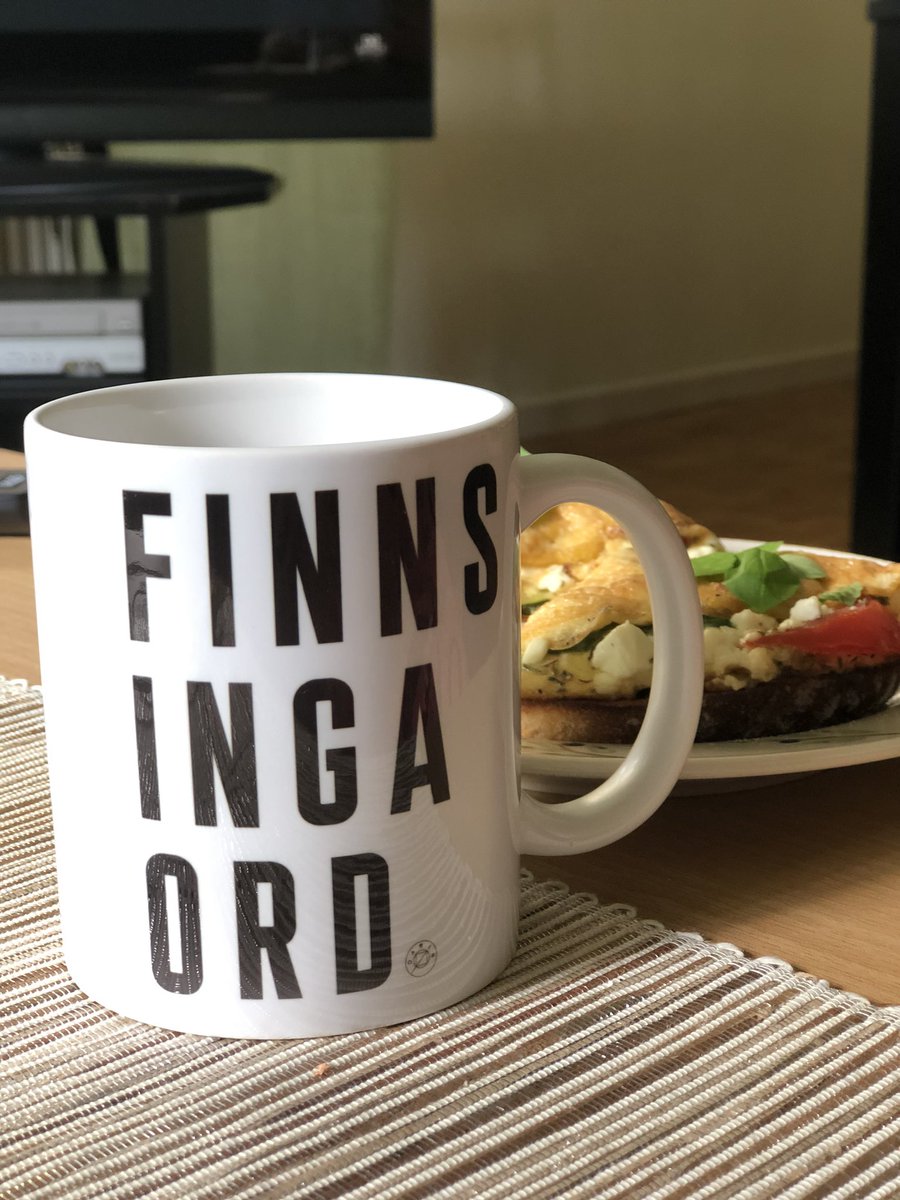 Mirre47's tweet photo. Finns inget bättre sätt att börja dagen än med kaffe i en av mina #darinmerch muggar!😀🤗🥰 #finnsingaord
@DarinOfficial #darin @TidyMerch #tidymerch #frukost #breakfast #kaffe ☕️ #coffee https://t.co/nOhrL6vO7t
