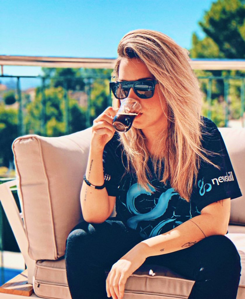 🔥 HA LLEGADO EL DÍA 🔥

Ya lo hice y lo vuelvo a hacer.
Voy a sortear 300 euros 💰 
¡El sorteo termina dentro de 5 días!

Para participar:

🔄 RT a este tweet
❤️ MG

¡QUE EMPIECEN LOS JUEGOS!
Suerte 🍀