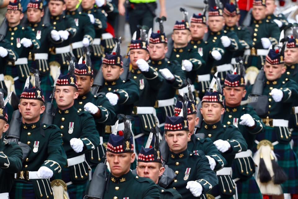 wildswimmer67's tweet photo. Memory moments in Edinburgh 4 yrs ago today...#Edinburgh #Scotland #Royaly #RoyalFamily #Soldiers #britisharmy https://t.co/gxxfgypdKB