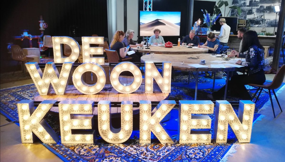 De voorbereidingen voor de bijzondere editie van De Woonkeuken van vandaag zijn in volle gang! Ben je er bij? Aanmelden kan nog via: woonkeuken@overijssel.nl 👈 Meepraten? Gebruik de tag #woonkeukenoverijssel 👨‍💻