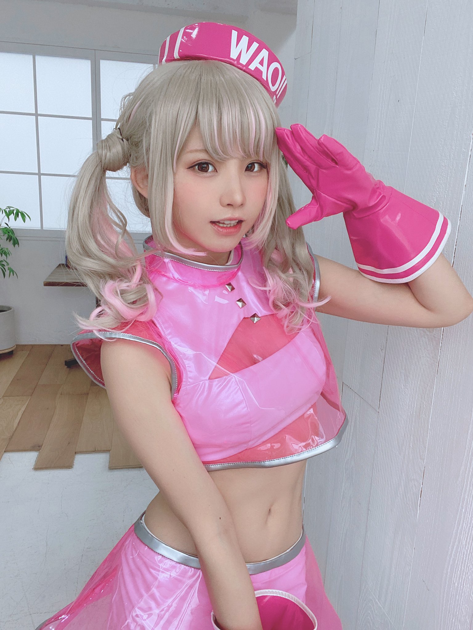 画像,【お知らせ】昨年から応援ガールを務めさせていただいている合宿免許WAO!!さんの店内放送＆衣装が新しくなりました！カタログも近々新バージョンに…！？ファミリーマ…