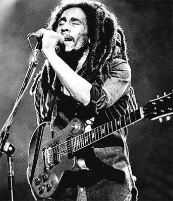 It’s  #IPThursday with your Favourite Lawyer again! Yesterday (1 July) was International Reggae Day, so I thought I’d do a thread on Bob Marley and one of the most controversial Copyright cases in the music industry.