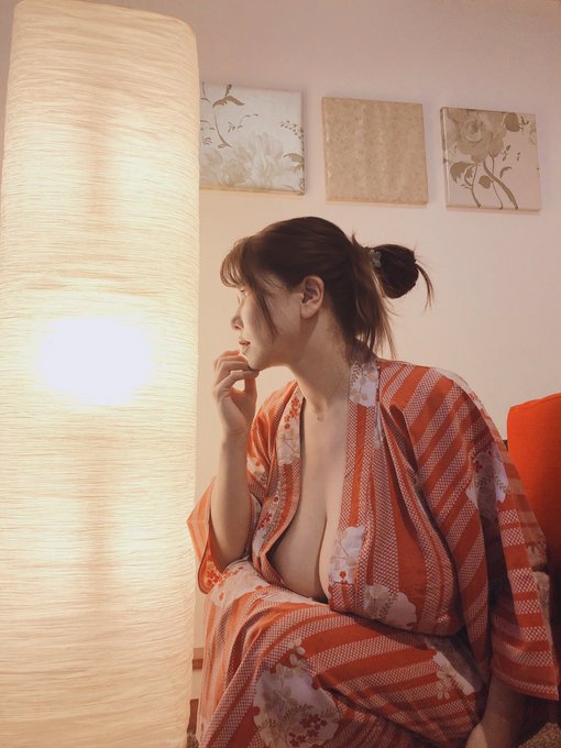最初から基準を世界にしてるんだ。
常にオリジナルで、自分にしかできないやり方で。
高く高く飛ぶ準備。 https://t.co/pOmUZbxVvC