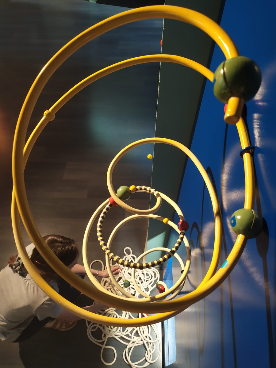 museualcover's tweet image. Has estirat mai una corba del temps?🚶🏻‍♂️🦖🐠
Quantes històries per descobrir a les nostres Muntanyes de Prades!

Extincions, creacions, explosions de vida, canvis de paisatge... 🌊🌋

Vine a descobrir-ho! 🎉
#alcover #triasic #fossilsmarins #turismealtcamp  #culturaalcover