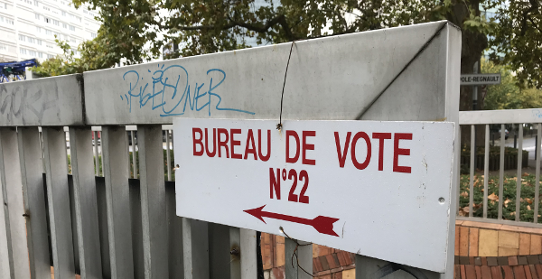cap_com's tweet photo. 4⃣ leçons à tirer des élections municipales et intercommunales qui stimulent la #compublique : 
▶️ ampleur de l’abstention
▶️ légitimité de l’action publique
▶️ programmes écologiques
▶️ renouvellement des équipes élues
➡️https://t.co/weuxWGyi7B #Municipales2020 #compol https://t.co/euRelg2KYb