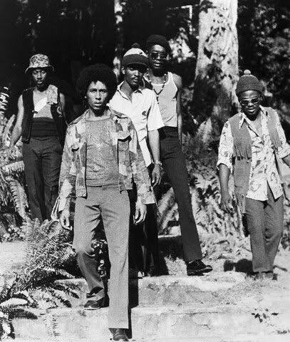 The Wailer’s grew in popularity with Marley often taking leads in the songs. It was during this period that Marley switched from Catholicism to Rastafarianism. This carried through in the lyrics in the music they were writing.
