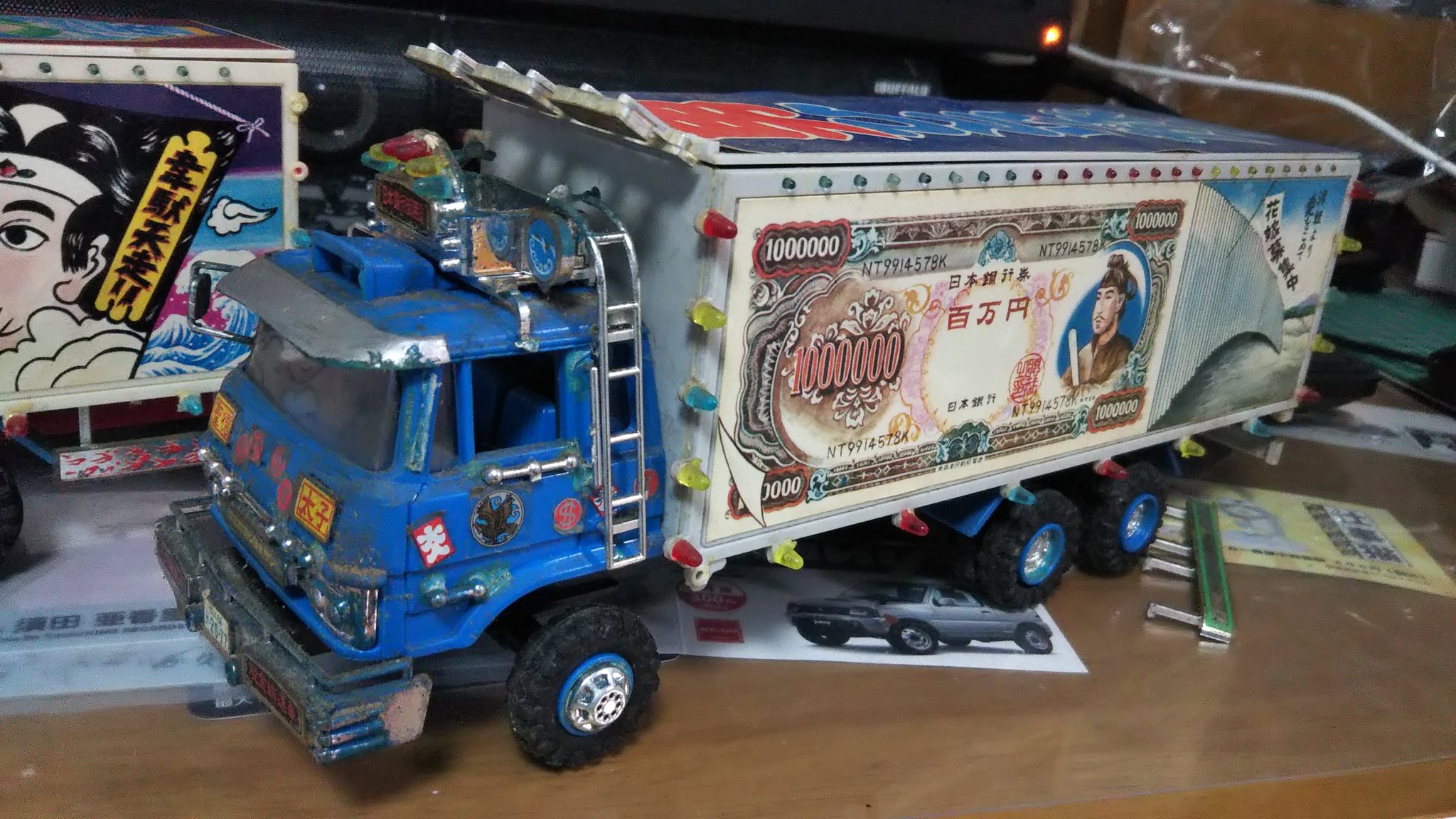 バンダイ　トラック野郎　やもめのジョナサン　プラモデル Yahoo!オークション - バンダイ 1/48 やもめのジョナサン 完成品