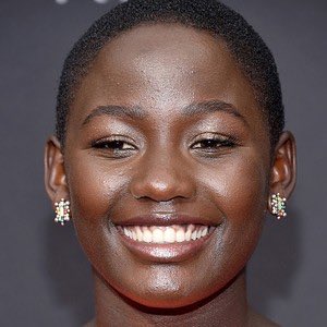 cannot believe i almost forgot the beautiful madina nalwanga from queen of katwe  give this girl her flowers and plenty of roles she is so talented and at only 18!