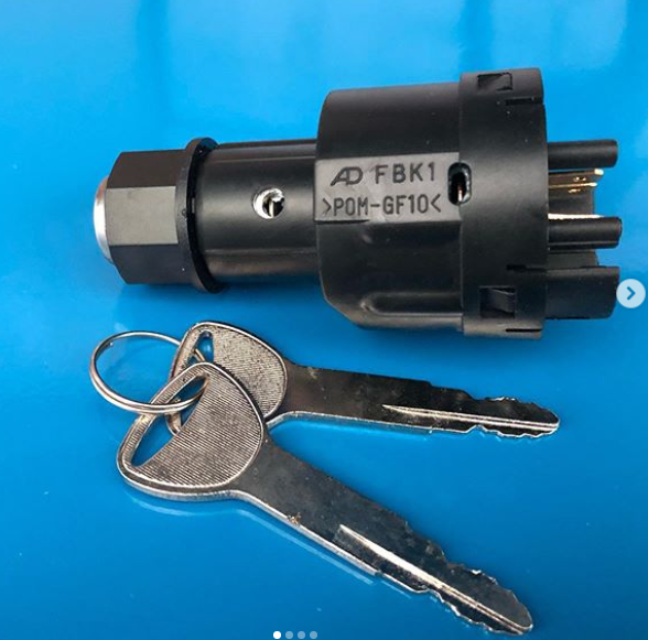 Ning80187384's tweet photo. #forklift #forkliftparts #forkliftsuppliers #ignitionswitch™️🔥 Toyota 7/8D Ignition switch https://t.co/3mCdOjrBGb