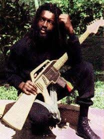 Tosh’s lyrics would be more radical and militant, whilst Marley would preach peace, love and unity. He carried a guitar shaped like a rifle, condemned slavery openly and this made European markets almost fear his style. Naturally, Marley became the global star.