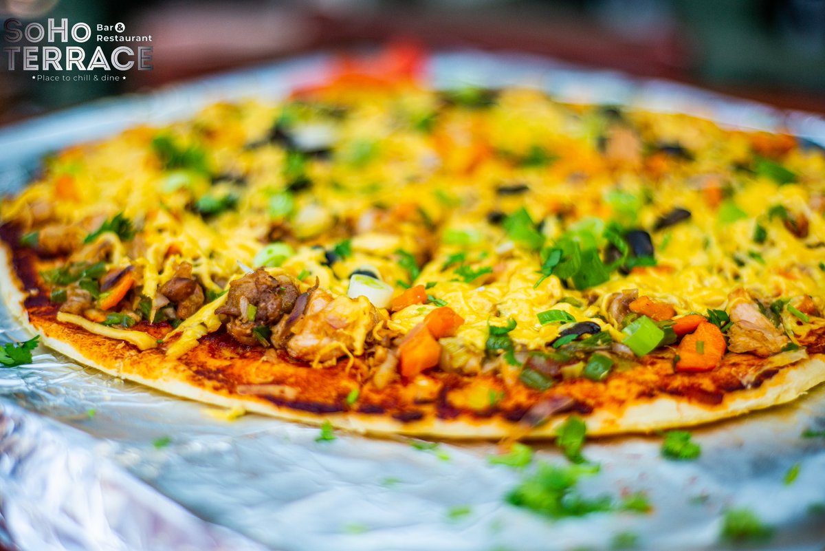 aone_calvin's tweet photo. @sohoterracembra your the reason for my increasing love for #MBARARA_CITY now this #SohoPizza Lord have mercy on your son 😣😣 you guys ain't seated at all I swear we coming back
@undreadedrasta @One_PiusJadwar @Johnlaban256 shall we😎😎 https://t.co/xLRg0QGtNC