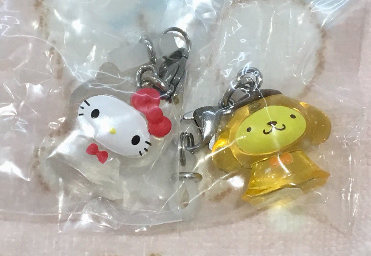 yuibasakura's tweet photo. 〈交換・譲渡〉サンリオキャラクターズ めじるしアクセサリー サンリオ めじるし

譲)ポムポムプリン・ハローキティ(どちらも8の字)

求)定価＋送料orマイメロディ・シナモロール(わっか＞8の字)

検索からもお気軽にお声がけ下さい。
何卒よろしくお願い致します。 https://t.co/3oNJpdvOHJ