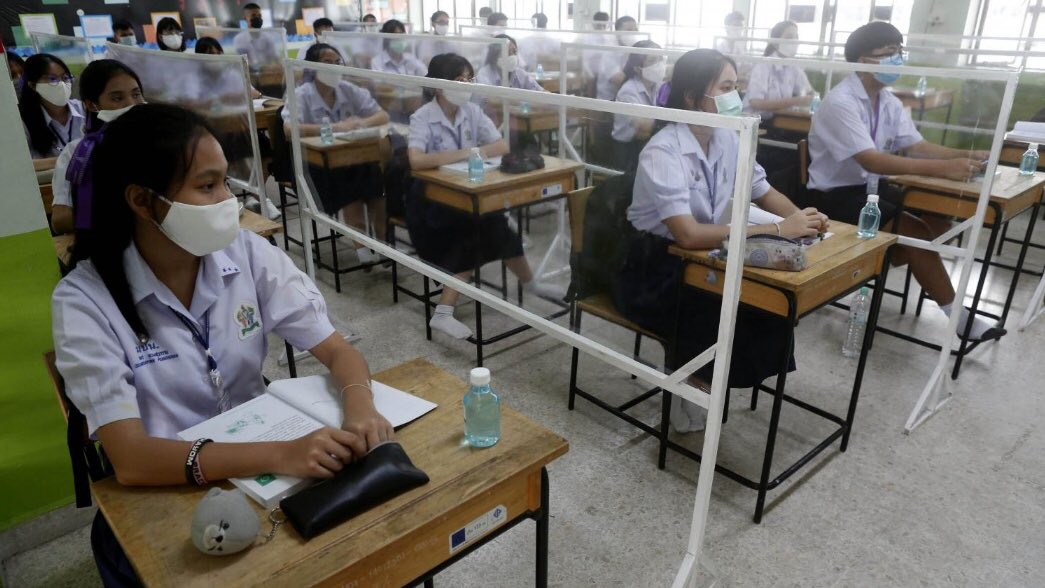 ensignbadges's tweet photo. #schoolsreopeninguk #backtoschool Todays priority is eradicating COVID &amp; return to #education Short term but very effective in both issues is #shielding #facecoverings This is workable &amp; class sizes remain No reduced curriculum Sooner we eradicate the sooner we get back to normal https://t.co/fRqcoDkDSo