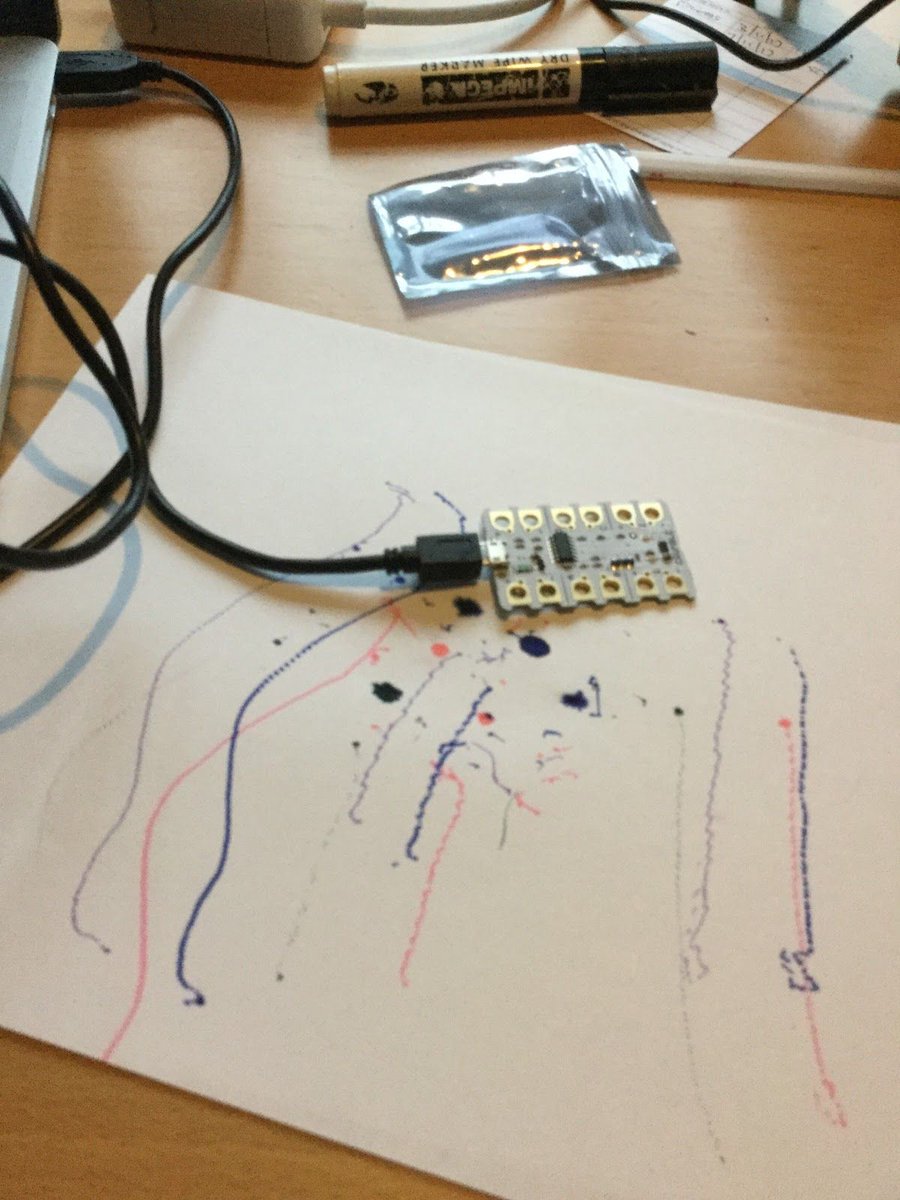 Crumble based Junk-Eggbot buff.ly/3eUs0jK