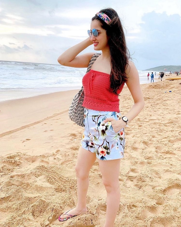 Eb6tQG4UEAId_f_?format=jpg&name=medium