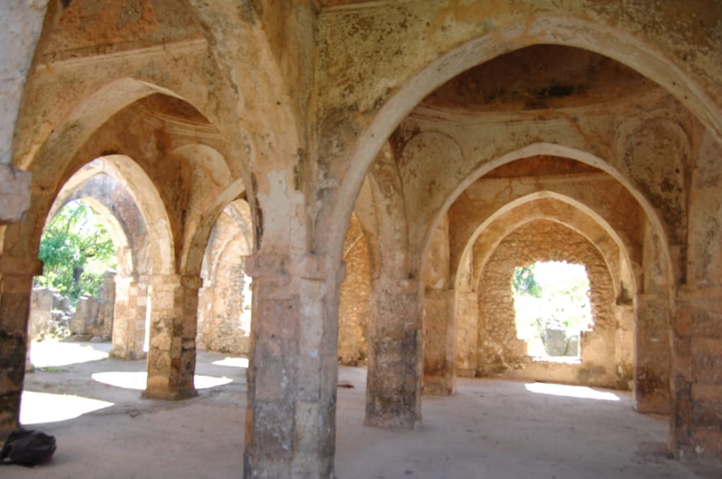 The Great Palace at Kilwa Kisiwani &amp; Songo Mnara is known in Kiswahili as Husuni Kubwa. It has been described as an eminent art-historian, as the earliest surviving major building on the coast of East Africa, south of Somalia, and, by far, the largest and most sophisticated.