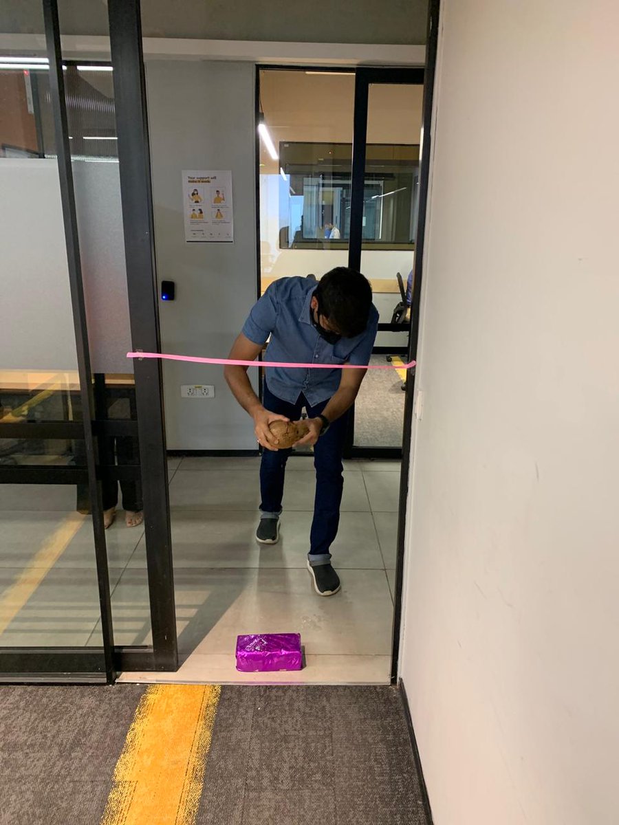 oyoworkflo's tweet image. That’s how we welcomed our new client -NaturallyYou&amp;amp;Me. With the auspicious #NariyalPhodo tradition followed by a ribbon-cutting ceremony. Welcome to our #SanitisedWorkspaces!

#WelcomeAboard #BackToOffice #Coworking #Safe4Work #Coworkers #NewNormal