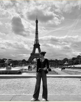 since liza's bias in bp is lisa, i decided to make a thread Liza Soberano ( @lizasoberano) and Lalisa Manoban as each other A thread;