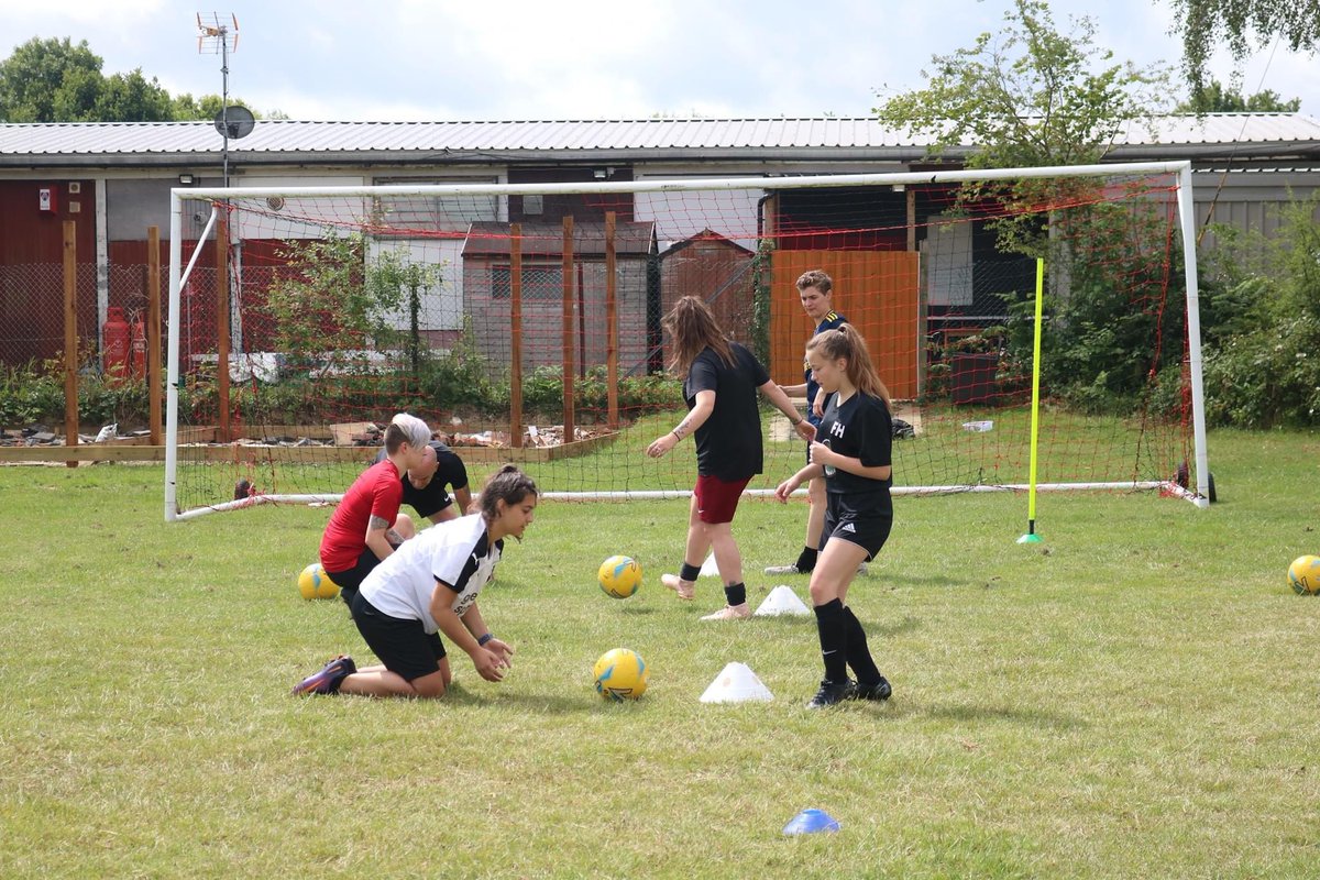 Oakwood Ladies FC tweet media