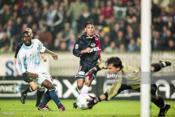 Joseph Yobo: He left Nigeria to join Standard Liège in 1998. Made his first team debut in 2000, and went on to appear 46 times. Bought in 2001 by Marseille but loaned to Tenerife. He returned to Marseille, before joining Everton on loan in July 2002.