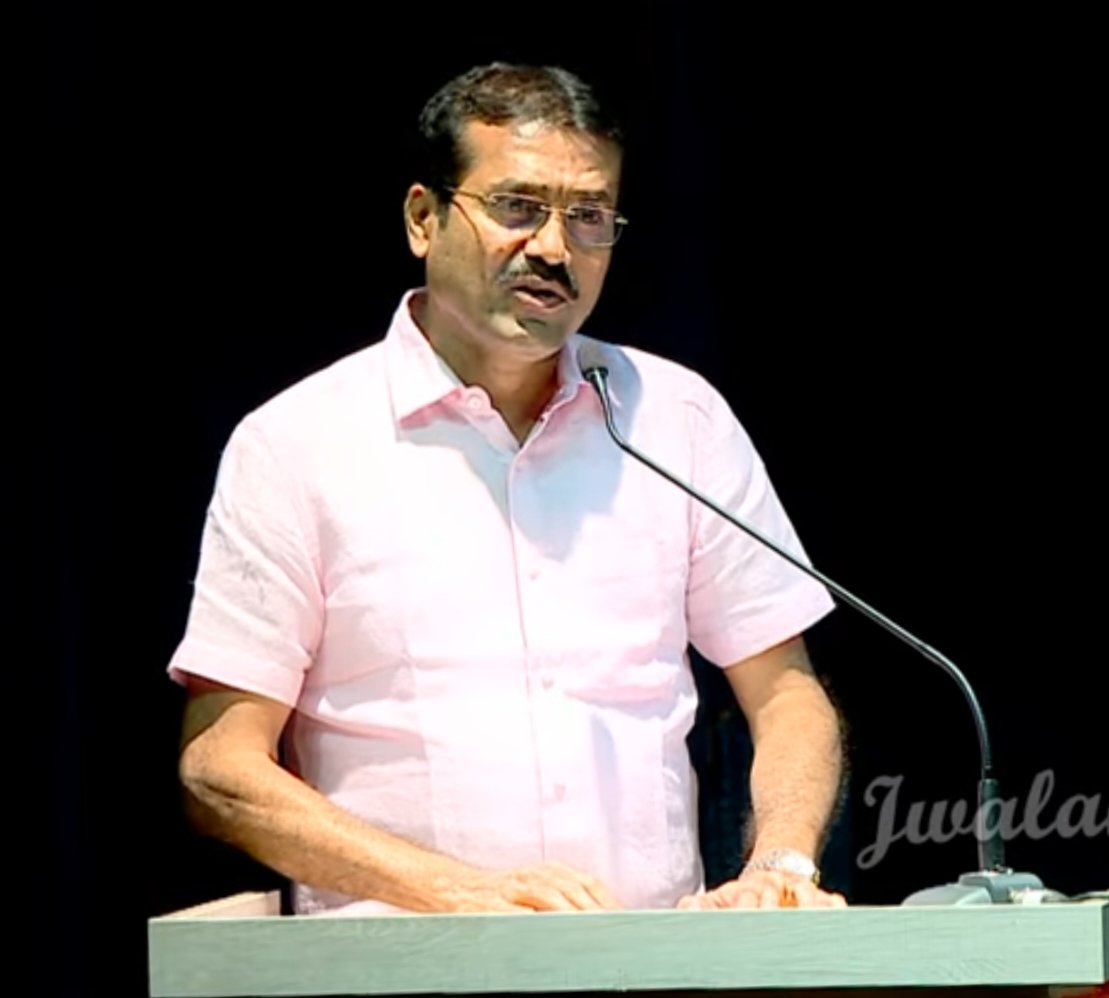 भारतीय जैन मिलन, क्षेत्र-08 द्वारा कर्नाटका स्टेट लेवल दो दिवसीय "जैन भजन कॉम्पिटिशन" डॉ• वीरेन्द्र हेगड़े ऑडिटोरियम, एस.डी.एम. मैडिकल यूनिवर्सिटी कैम्पस, धारवाड़ (कर्नाटक) में 04, 05 जनवरी 2020 को भव्यता के साथ सम्पन्न।