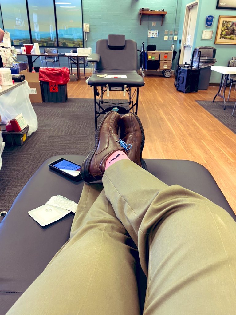 No better way to give blood than in #pinksocks!  Even better was getting to gift a pair to the <a href="/RedCross/">American Red Cross</a> caregiver who helped me give this blood.  So #kind and #compassionate!  Thank you #RedCross!  #giveblood #nurse