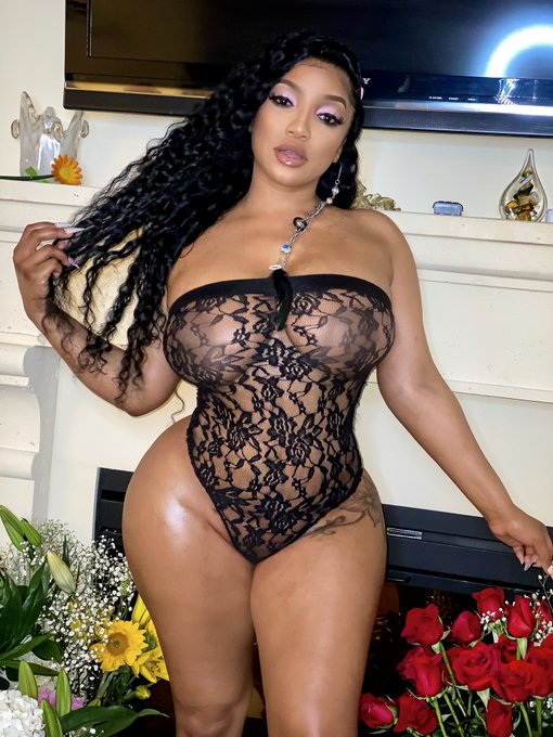 What would you ask if you knew the answer would be yes??? Best response gets a follow back 🙌🏽💦💦 Tap bio<a href="/tag/girl"class="tags"><span>#girl</span></a><a href="/tag/on"class="tags"><span>#on</span></a>