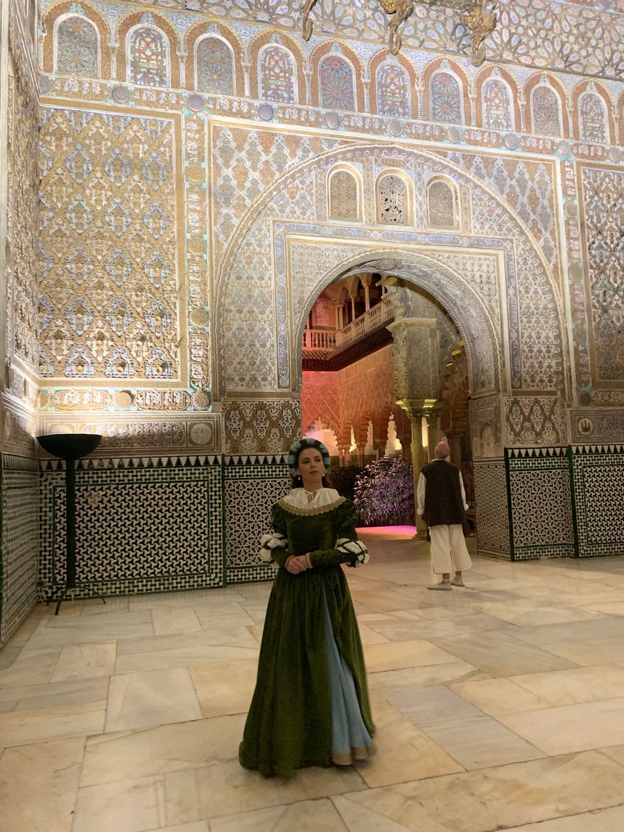 SevillaAlcazar's tweet photo. Hoy comienzan las Visitas Nocturnas Teatralizadas del Real Alcázar. 500 años después, Magallanes y toda la épica de la I Vuelta al Mundo vuelven a Sevilla. De Julio a Diciembre,  las noches de jueves, viernes y sábados. Ven a Sevilla! https://t.co/VFAVM6Klmv