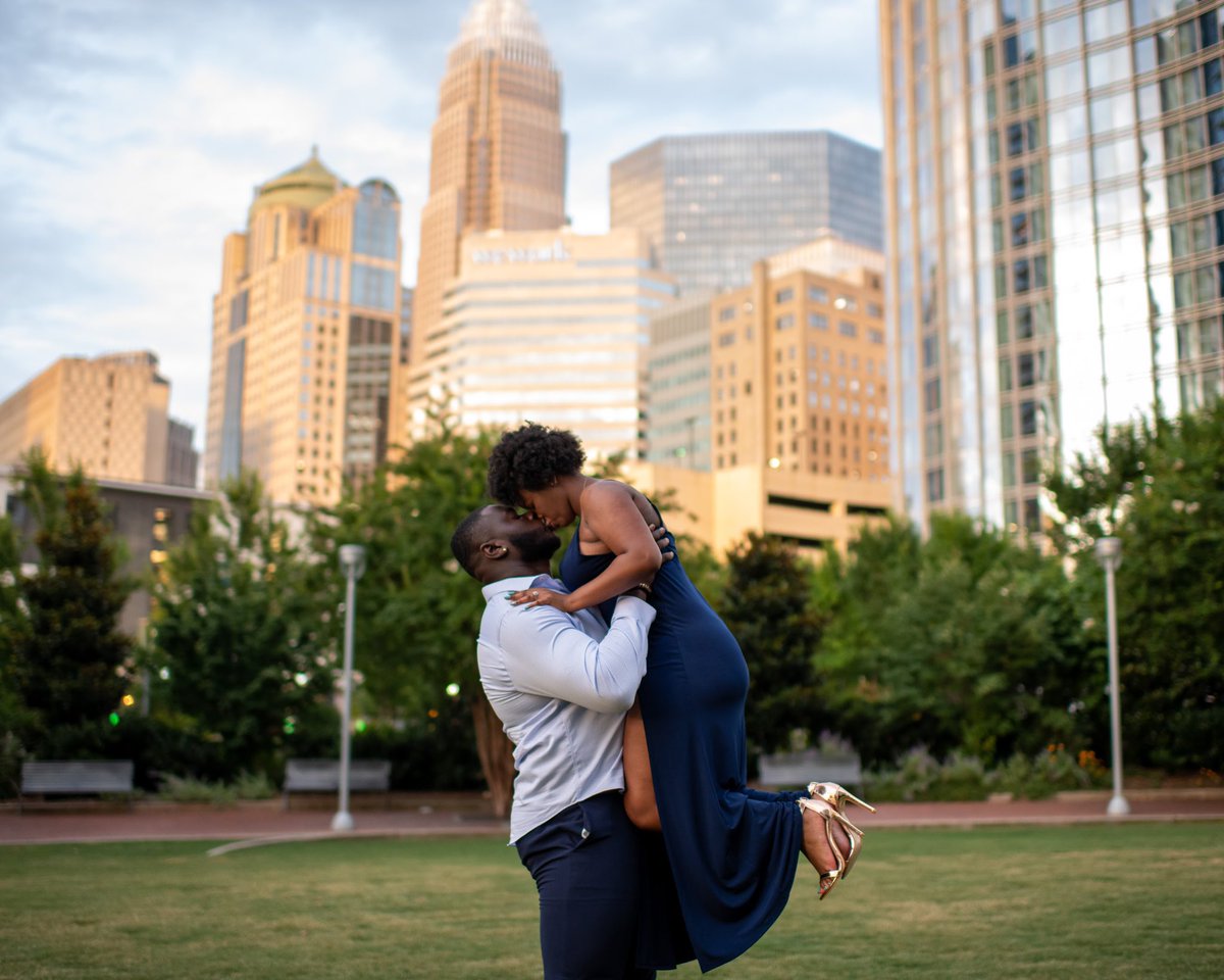 The moment when you in my arm everything around is at a pause. #BlackLove  #engagementpictures