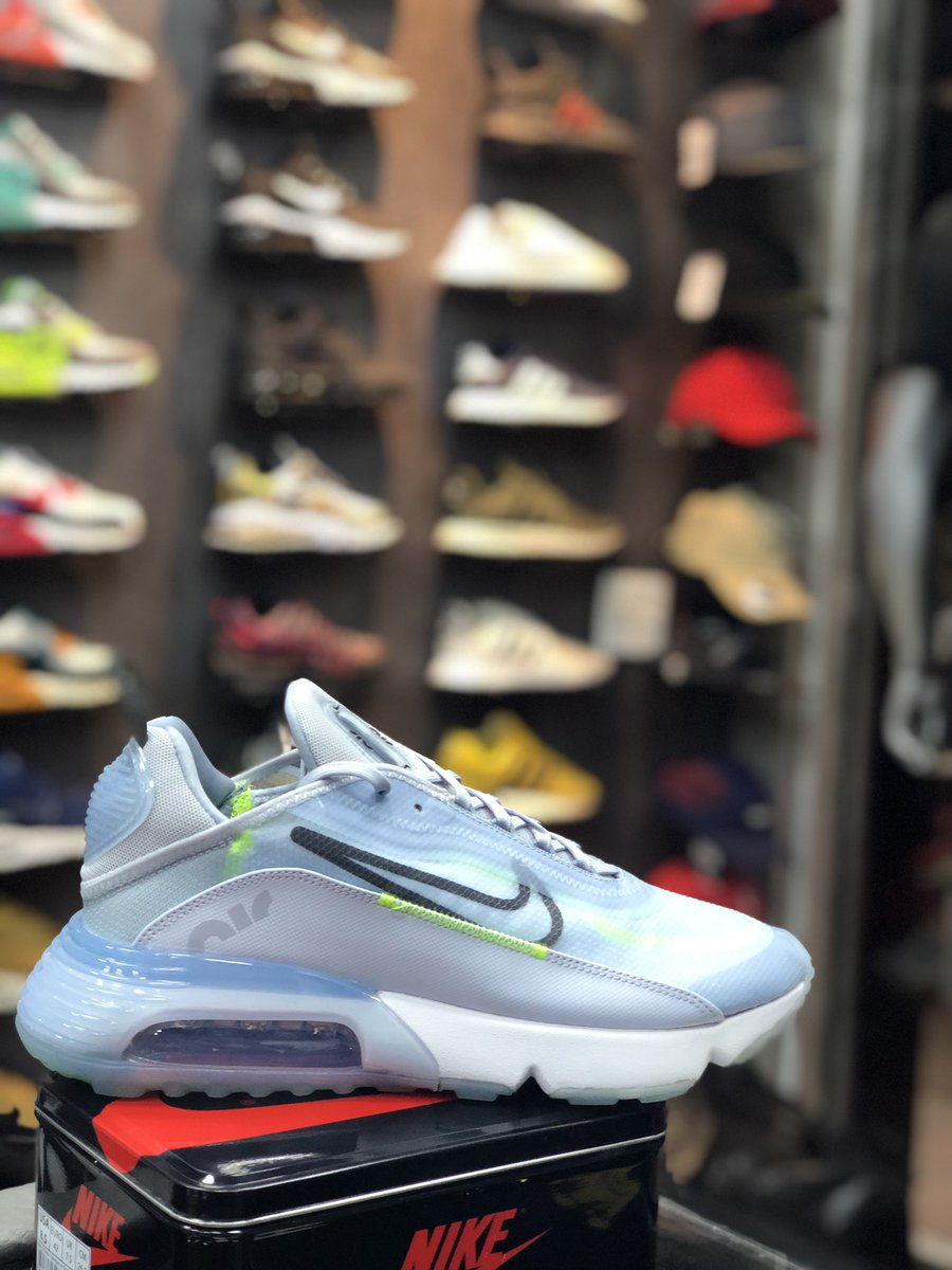 air max 2090 masculino branco